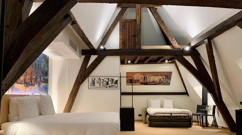 <b>Ghent Urbanist Hotel Suite</b>. Images powered by <a href="https://www.leonardoworldwide.com/" title="Leonardo Worldwide" target="_blank">Leonardo</a>.