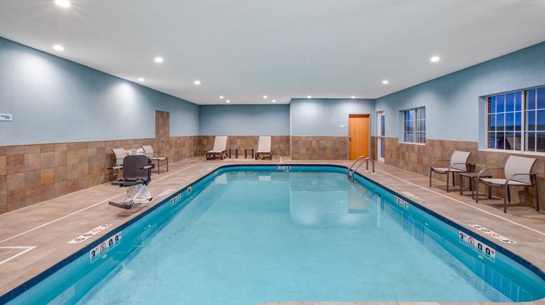 <b>Holiday Inn Express Defiance Pool</b>. Images powered by <a href="https://www.leonardoworldwide.com/" title="Leonardo Worldwide" target="_blank">Leonardo</a>.