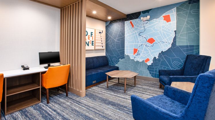 Holiday Inn Express Defiance Other