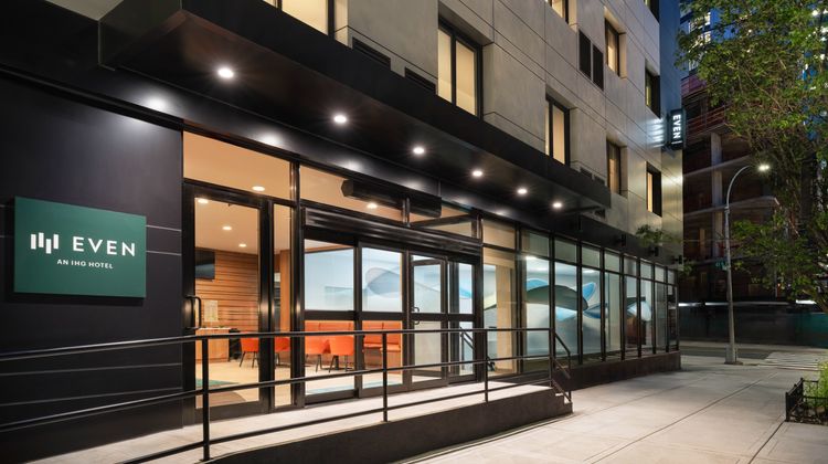EVEN Hotel Long Island City Exterior