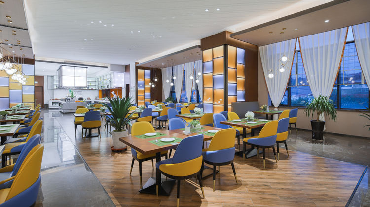 Hampton by Hilton Xining Shangri-La Road Restaurant