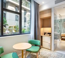 Holiday Inn Melbourne Bourke Street Mall Room