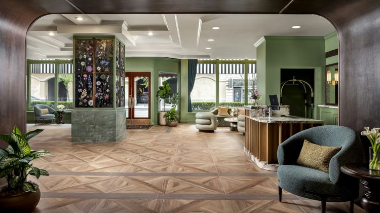 The Louie-Marriott Autograph Collection Lobby