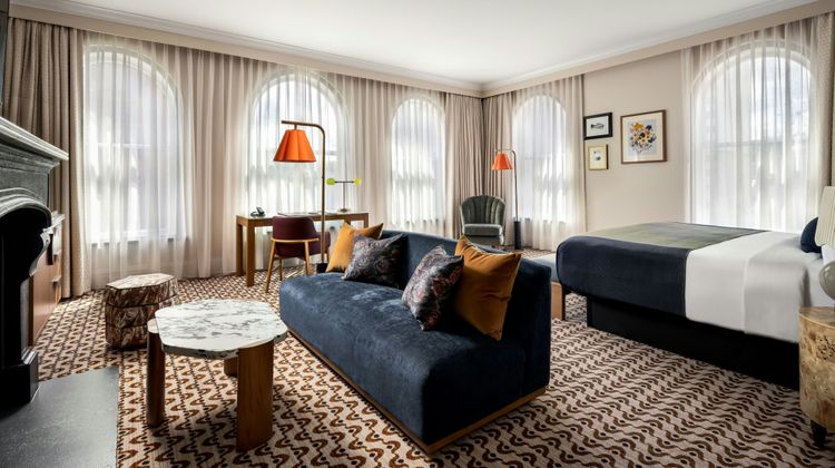 The Louie-Marriott Autograph Collection Room