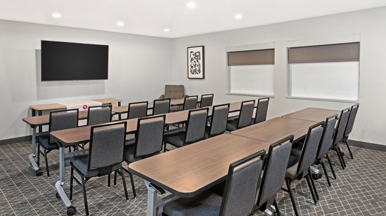 <b>Candlewood Suites Appleton Meeting</b>. Images powered by <a href="https://www.leonardoworldwide.com/" title="Leonardo Worldwide" target="_blank">Leonardo</a>.