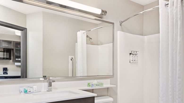 <b>Candlewood Suites Appleton Room</b>. Images powered by <a href="https://www.leonardoworldwide.com/" title="Leonardo Worldwide" target="_blank">Leonardo</a>.