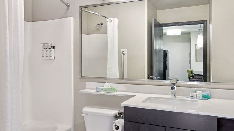 <b>Candlewood Suites Appleton Room</b>. Images powered by <a href="https://www.leonardoworldwide.com/" title="Leonardo Worldwide" target="_blank">Leonardo</a>.
