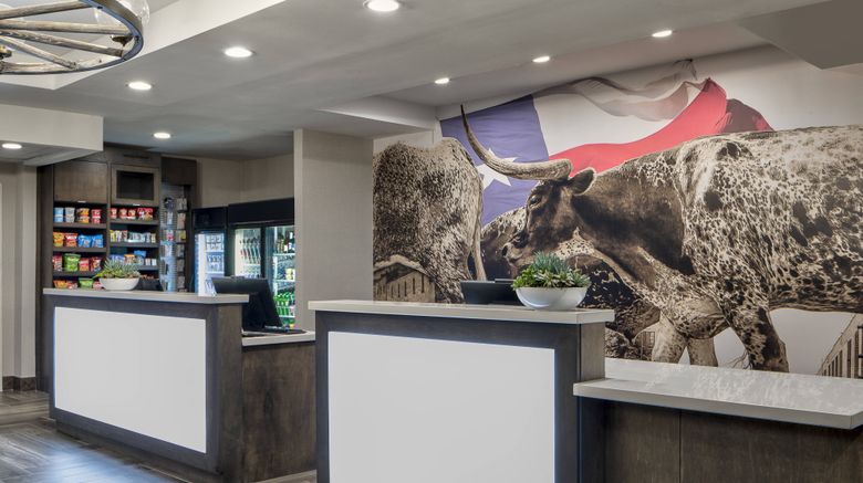 <b>Courtyard Ft Worth Downtown/Blackstone Lobby</b>. Images powered by <a href="https://www.leonardoworldwide.com/" title="Leonardo Worldwide" target="_blank">Leonardo</a>.