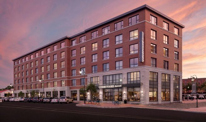 Courtyard Portland Downtown/Waterfront Exterior