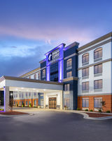 Holiday Inn Express Fayetteville