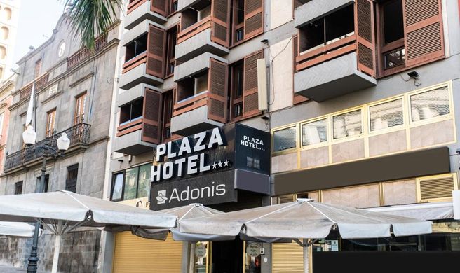 Hotel Adonis Plaza Exterior