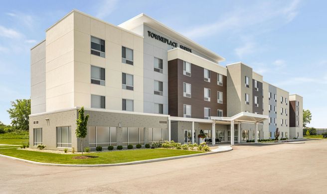 TownePlace Suites Crown Point Exterior