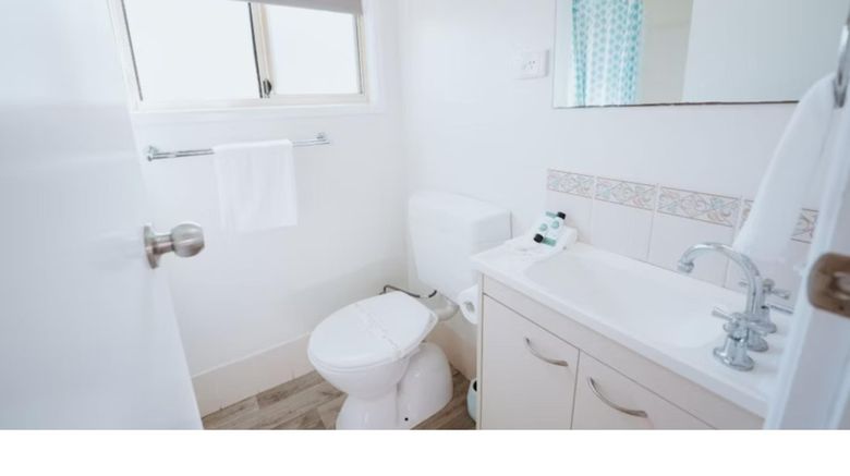 <b>Bargara Holiday Park Room</b>. Images powered by <a href="https://www.leonardoworldwide.com/" title="Leonardo Worldwide" target="_blank">Leonardo</a>.