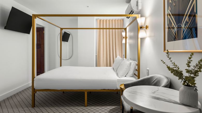 <b>The Metropole Guest House Room</b>. Images powered by <a href="https://www.leonardoworldwide.com/" title="Leonardo Worldwide" target="_blank">Leonardo</a>.