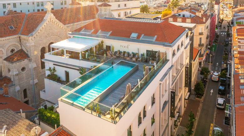 <b>Five Seas Hotel Cannes, a Design Hotel Pool</b>. Images powered by <a href="https://www.leonardoworldwide.com/" title="Leonardo Worldwide" target="_blank">Leonardo</a>.