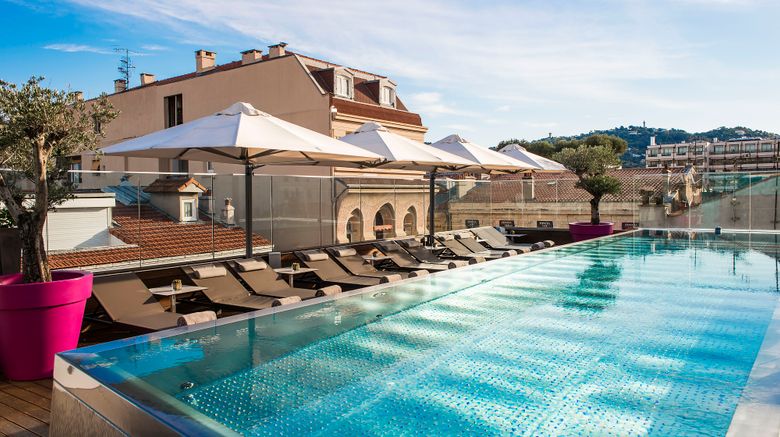 <b>Five Seas Hotel Cannes, a Design Hotel Pool</b>. Images powered by <a href="https://www.leonardoworldwide.com/" title="Leonardo Worldwide" target="_blank">Leonardo</a>.