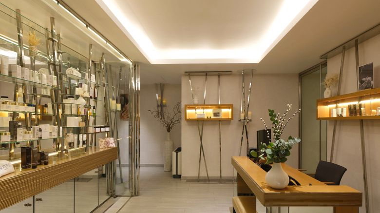 <b>Five Seas Hotel Cannes, a Design Hotel Spa</b>. Images powered by <a href="https://www.leonardoworldwide.com/" title="Leonardo Worldwide" target="_blank">Leonardo</a>.