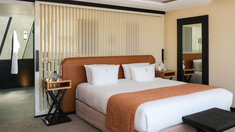<b>Five Seas Hotel Cannes, a Design Hotel Room</b>. Images powered by <a href="https://www.leonardoworldwide.com/" title="Leonardo Worldwide" target="_blank">Leonardo</a>.