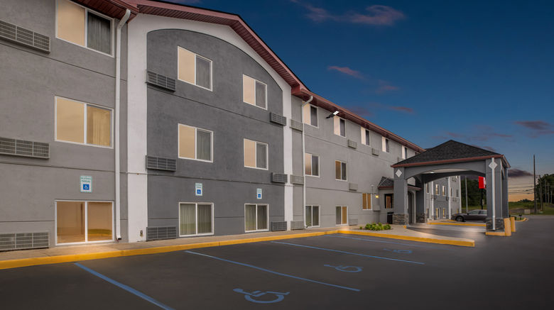 <b>Red Roof Inn Huntsville Exterior</b>. Images powered by <a href="https://www.leonardoworldwide.com/" title="Leonardo Worldwide" target="_blank">Leonardo</a>.