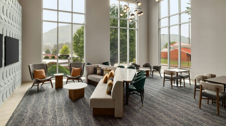 <b>SpringHill Suites Roanoke Lobby</b>. Images powered by <a href="https://www.leonardoworldwide.com/" title="Leonardo Worldwide" target="_blank">Leonardo</a>.