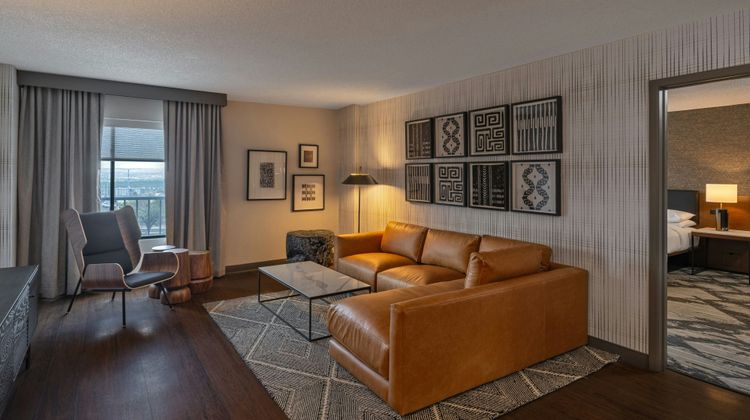 Sheraton Albuquerque Airport Hotel Suite