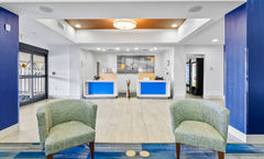 Holiday Inn Express Hotel & Stes