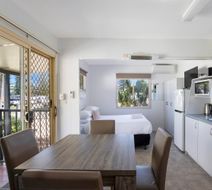 Forster Holiday Village Accommodation Exterior