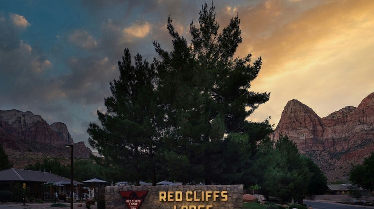 The Red Cliffs Lodge Zion Exterior