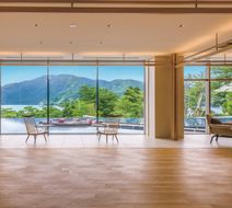 Hakone Lake Ashi Hanaori Lobby