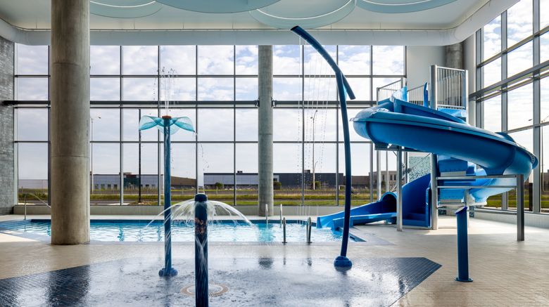 <b>Holiday Inn Express Aeroport Montreal Pool</b>. Images powered by <a href="https://www.leonardoworldwide.com/" title="Leonardo Worldwide" target="_blank">Leonardo</a>.