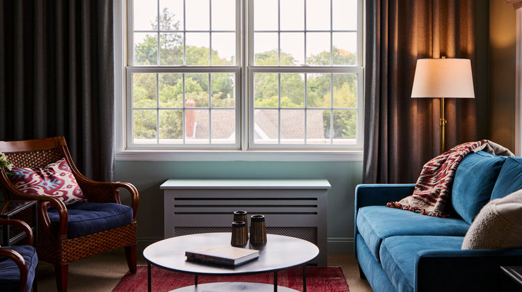 The Harbor Front Inn Suite