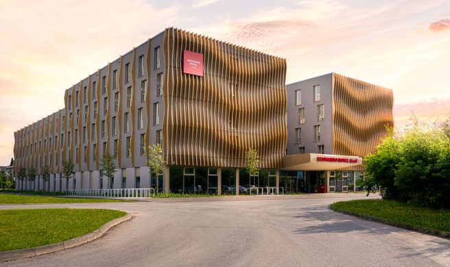 Leonardo Royal Hotel Cologne Bonn Arpt Exterior