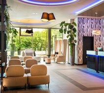 Leonardo Royal Hotel Cologne Bonn Arpt Lobby