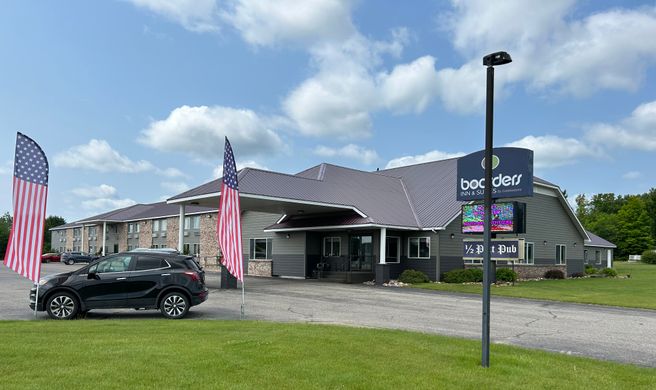 Boarders Inn & Suites by Cobblestone Exterior