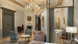 H15 Luxury Palace Suite