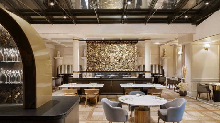 H15 Luxury Palace Restaurant