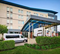 aloft Montreal Airport Exterior