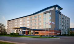aloft Montreal Airport