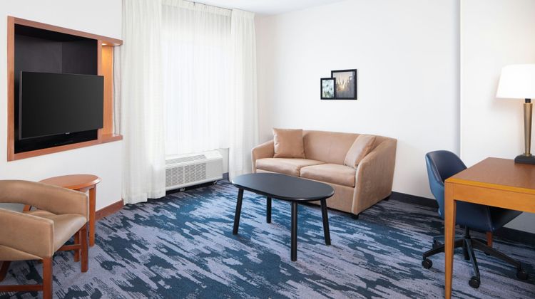 Fairfield Inn & Suites Marianna Suite