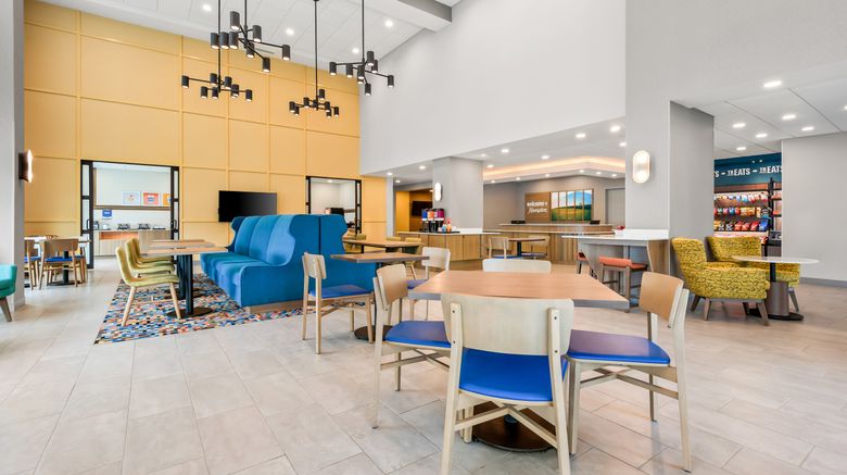 <b>Hampton Inn and Suites Intercou Restaurant</b>. Images powered by <a href="https://www.leonardoworldwide.com/" title="Leonardo Worldwide" target="_blank">Leonardo</a>.