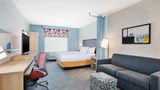 Home2 Suites Traverse City Room