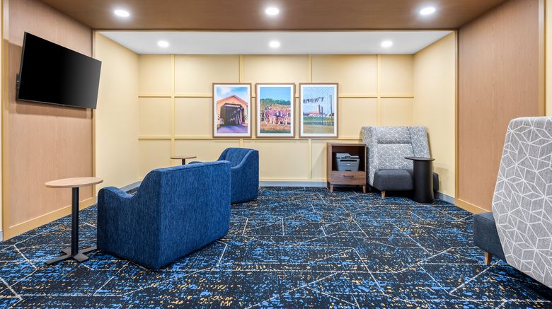 <b>Hampton Inn and Suites Intercou Lobby</b>. Images powered by <a href="https://www.leonardoworldwide.com/" title="Leonardo Worldwide" target="_blank">Leonardo</a>.