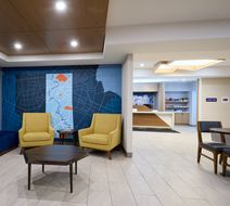 Holiday Inn Express & Stes Swift Current Exterior