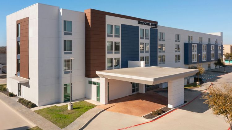SpringHill Suites Dallas Central Express Exterior