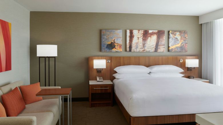 <b>Delta Hotels Toronto Arpt & Conf Center Room</b>. Images powered by <a href="https://www.leonardoworldwide.com/" title="Leonardo Worldwide" target="_blank">Leonardo</a>.