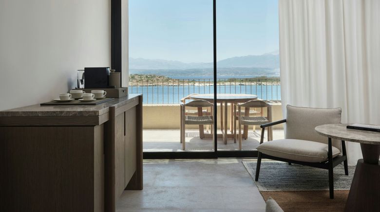 <b>JW Marriott Crete Resort & Spa Suite</b>. Images powered by <a href="https://www.leonardoworldwide.com/" title="Leonardo Worldwide" target="_blank">Leonardo</a>.
