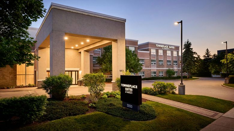 TownePlace Suites Mississauga-Airport Exterior. Images powered by <a href="https://www.leonardoworldwide.com" target="_blank" rel="noopener">Leonardo</a>.