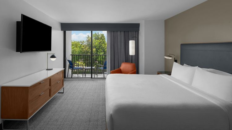Courtyard Fort Lauderdale East Room