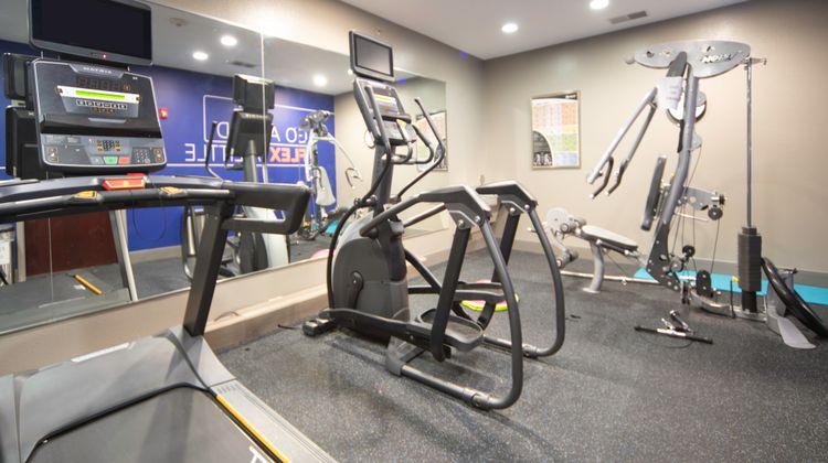 Holiday Inn Express Hotel & Suites Health Club