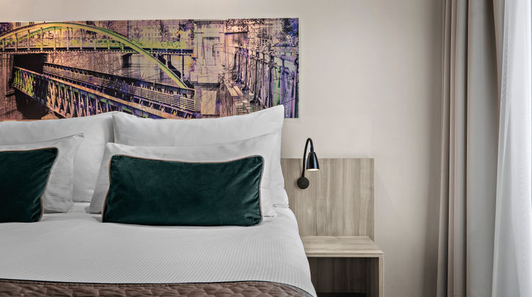 Leonardo Hotel Vienna City West Room